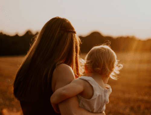 Best Christian Books for Moms to Embrace Motherhood